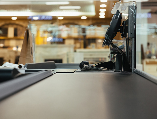 Retail Technologies 2026: Cloud, Hybrid Checkouts, and Going Paperless